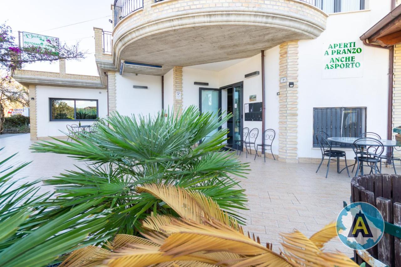 Hotel Isola Felice Silvi Paese Exterior foto